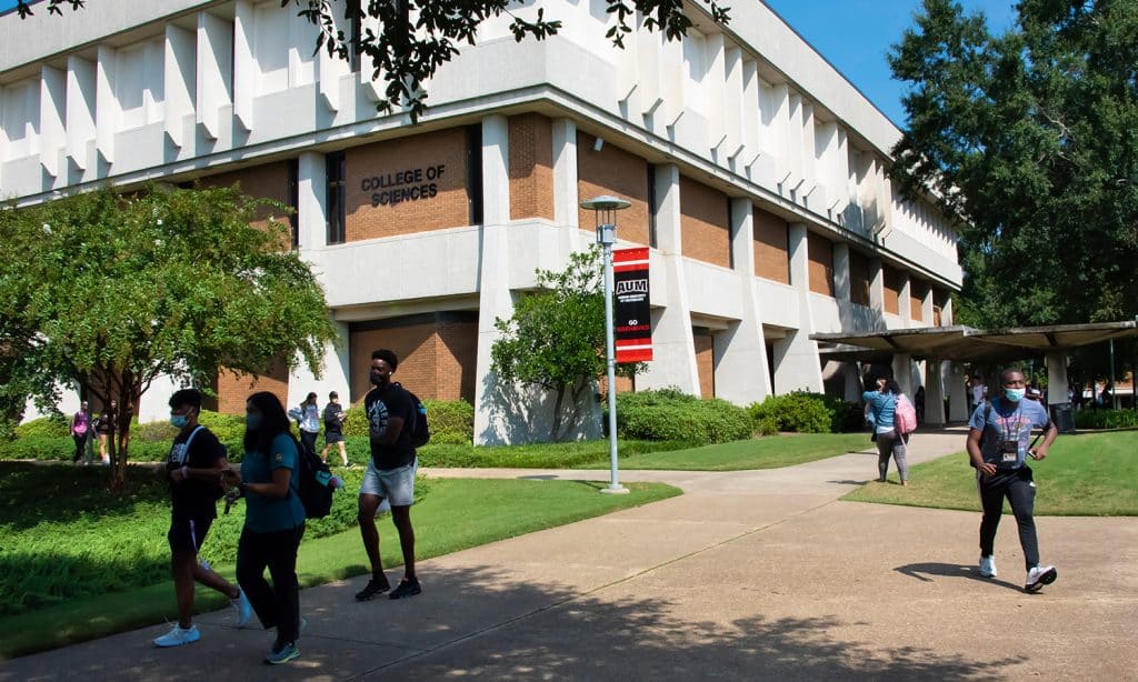 Chemistry Department | College of Sciences | AUM