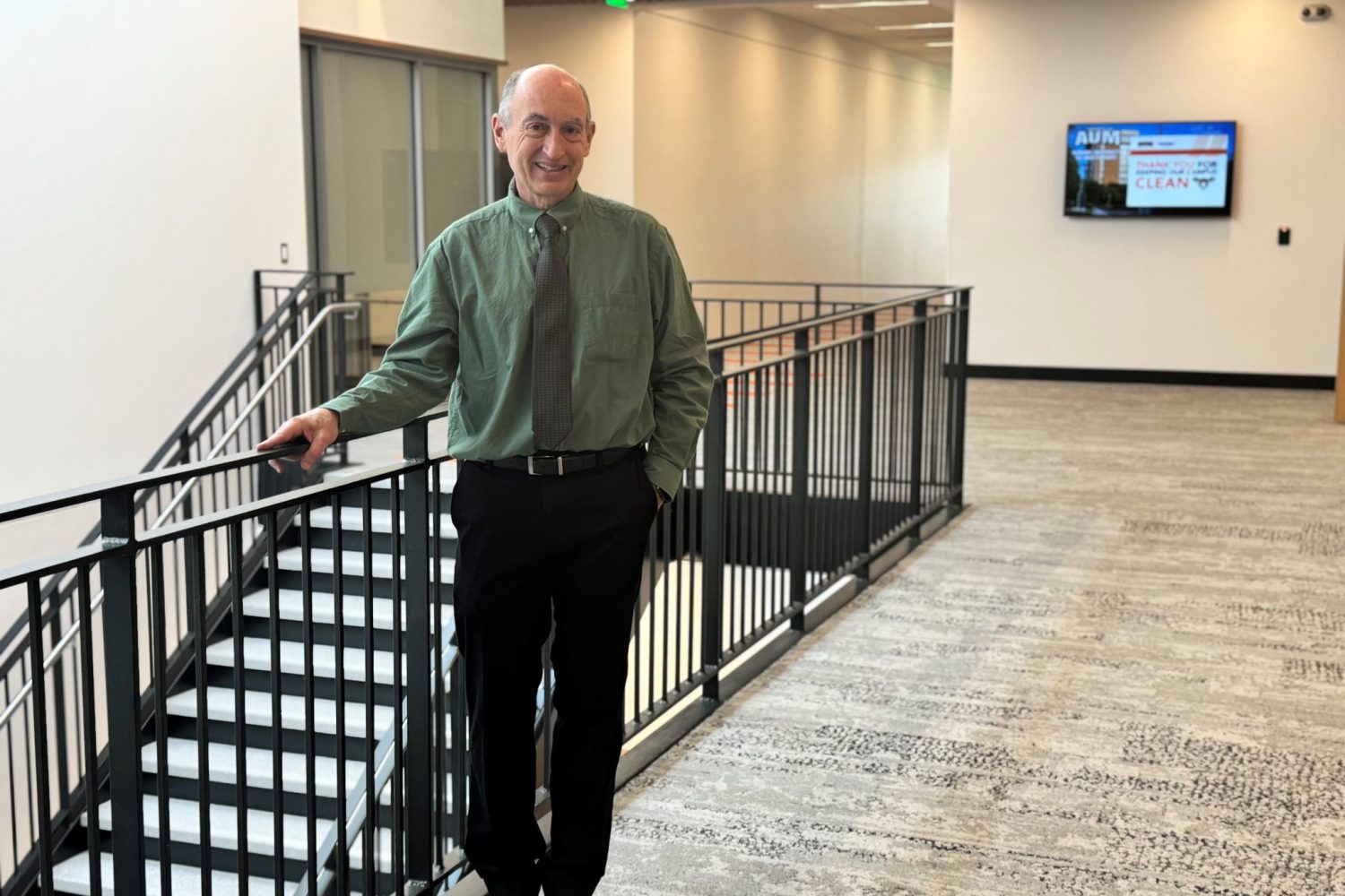 Dean Doug Leaman Shows Off The New Science & Technology Complex.