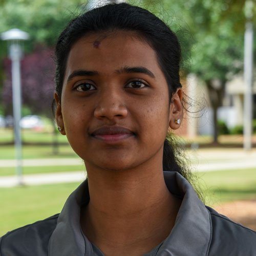 Divija Varkuti